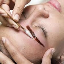 SOBRANCELHA DE HENNA
